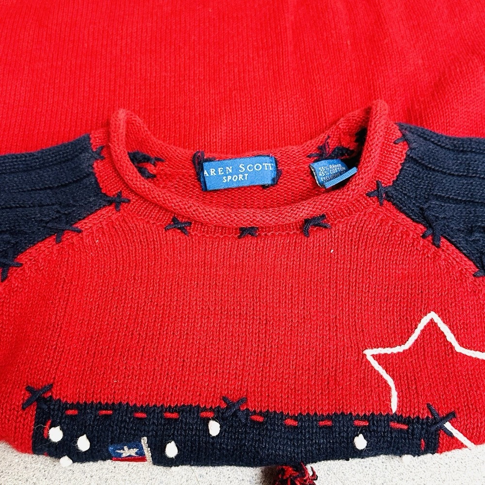 Karen Scott Sport Large Red White Blue Sweater USA Flag July 4th Bear Cotton - Picture 4 of 7